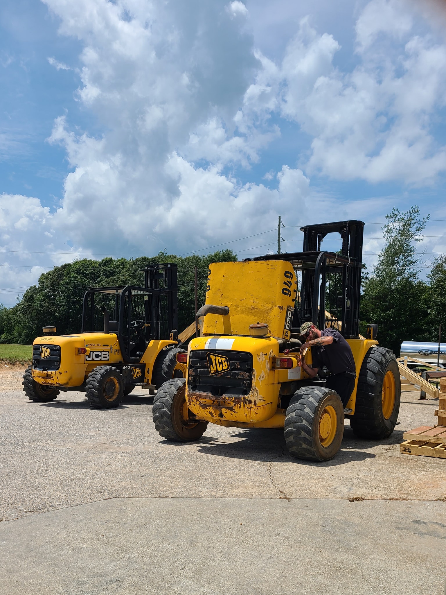 Forklift Repair
